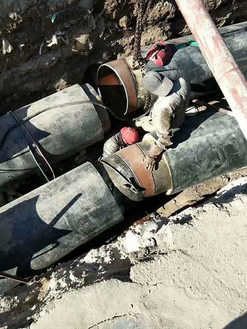 【工廠】蘇州防腐聚脲噴涂機 Q系列有什么特點?(圖1) 管道接口聚脲噴涂防腐施工案例